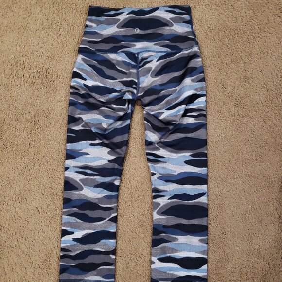 EUC Lululemon Wunder Under Hi-Rise Crop 21" Full-on Luon - Picture 6 of 10